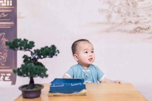 乐清宝宝眼屎多是什么原因 乐清宝宝眼屎多是什么原因